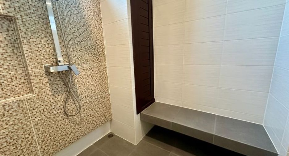 Condo en alquiler de 1 habitaciones en Si Racha, Chonburi