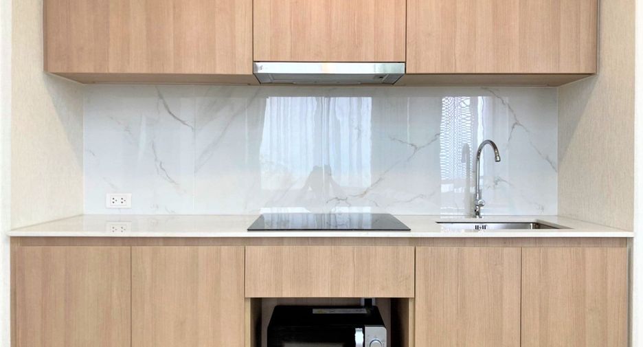 For sale 2 Beds condo in Khlong Toei, Bangkok