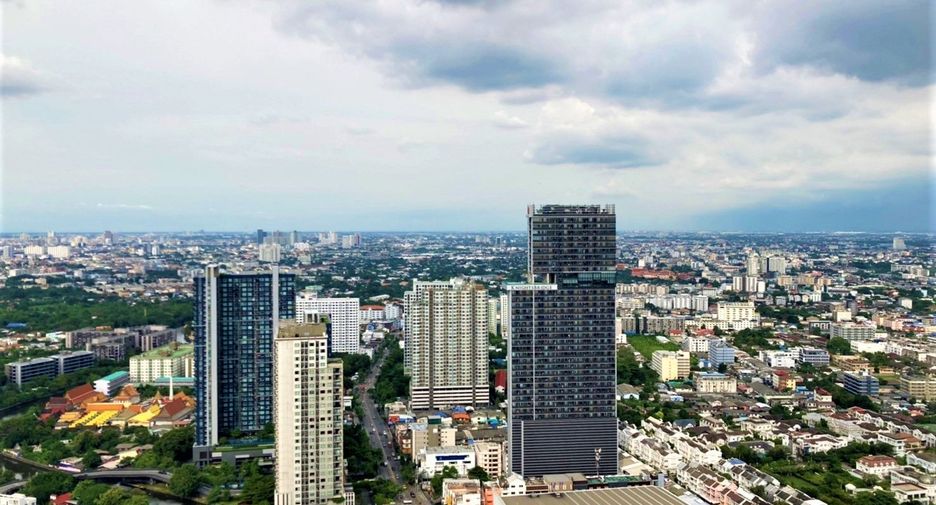 For sale 2 Beds condo in Khlong Toei, Bangkok