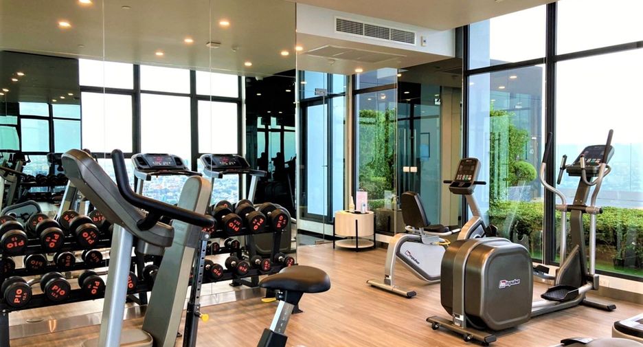 For sale 2 Beds condo in Khlong Toei, Bangkok