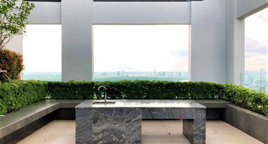 For sale 2 Beds condo in Khlong Toei, Bangkok