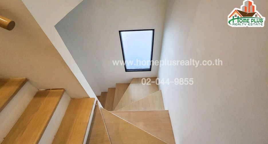 For sale 3 ベッドルーム townhouse in Rat Burana, Bangkok