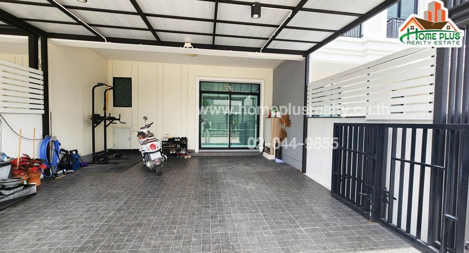 For sale 3 ベッドルーム townhouse in Rat Burana, Bangkok