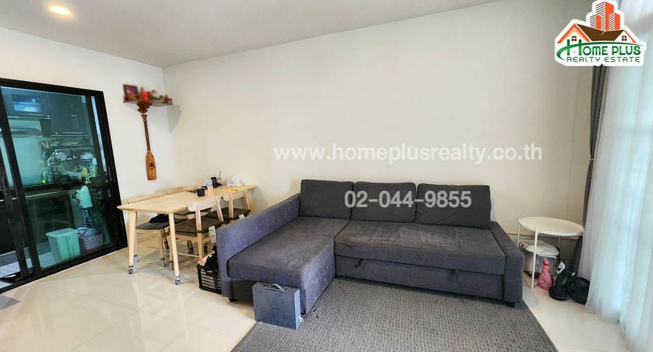 For sale 3 ベッドルーム townhouse in Rat Burana, Bangkok