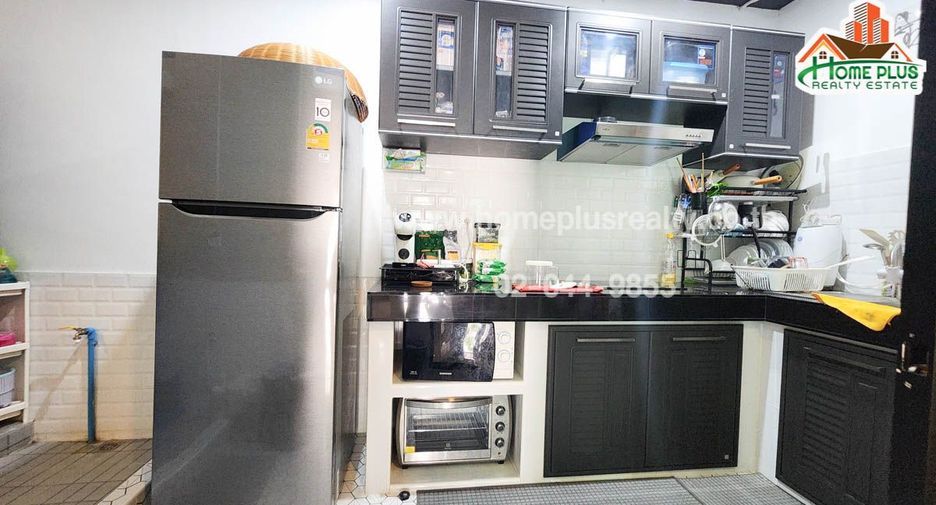 For sale 3 ベッドルーム townhouse in Rat Burana, Bangkok