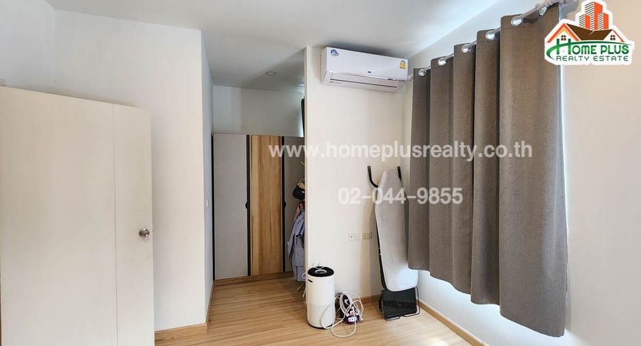 For sale 3 ベッドルーム townhouse in Rat Burana, Bangkok