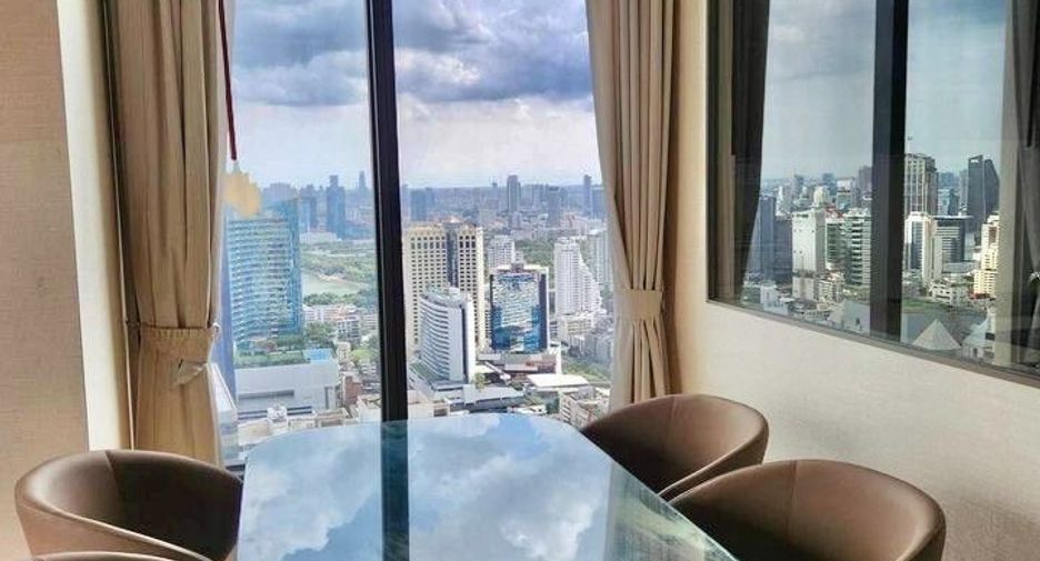 For rent 2 bedrooms condo in Watthana, Bangkok