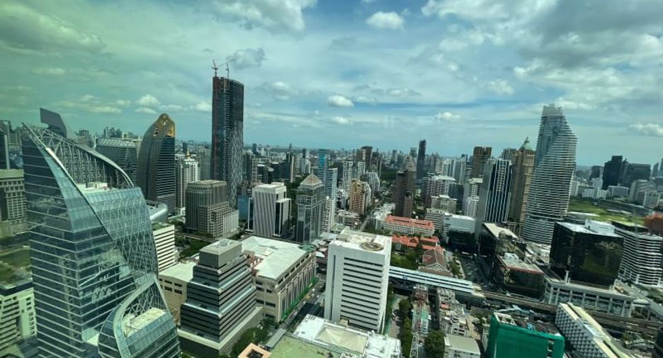 Condo en alquiler de 2 habitaciones en Pathum Wan, Bangkok