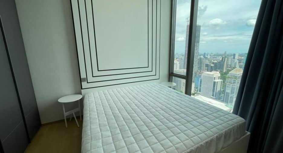 Condo en alquiler de 2 habitaciones en Pathum Wan, Bangkok