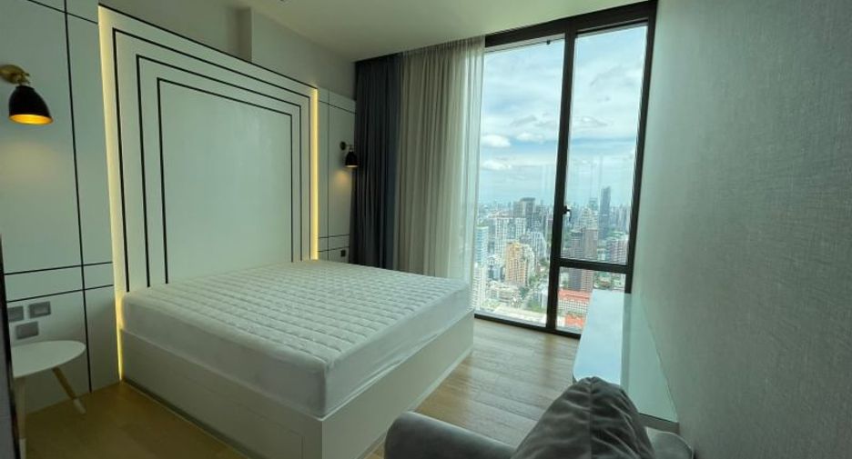 Condo en alquiler de 2 habitaciones en Pathum Wan, Bangkok