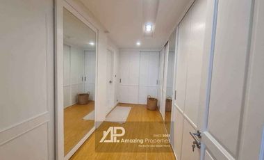 For sale 2 bed condo in Khlong Toei, Bangkok