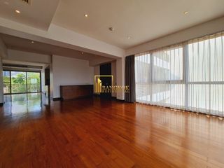 For rent 3 bedrooms condo in Pathum Wan, Bangkok