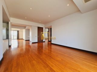 For rent 3 bedrooms condo in Pathum Wan, Bangkok
