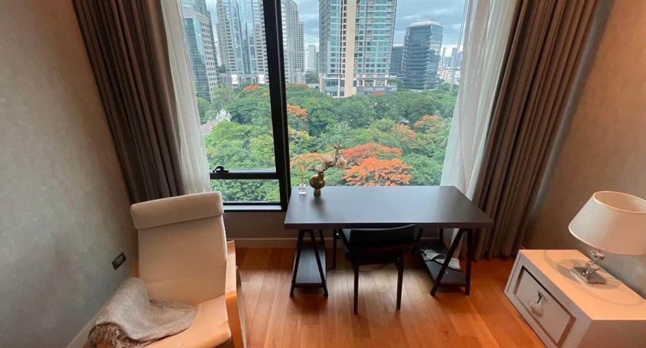 For rent and for sale 2 bedrooms condo in Pathum Wan, Bangkok