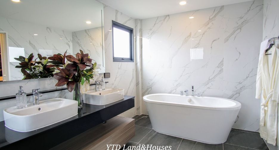 For sale 5 ベッドルーム house in Bang Phli, Samut Prakan