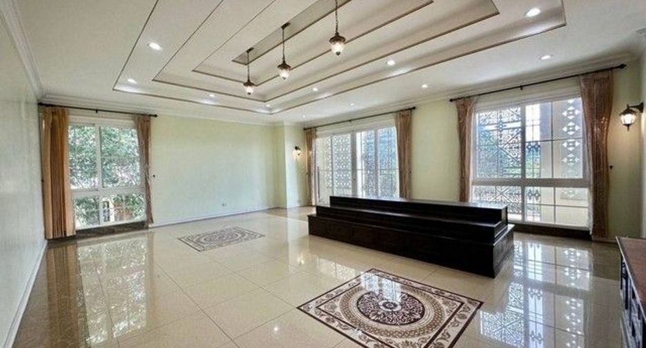 Haus zum Kauf mit Studio in Mueang Nakhon Pathom, Nakhon Pathom