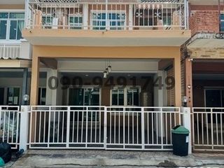 For Rent 3 Bedroom Townhouse In Bang Khen, Bangkok