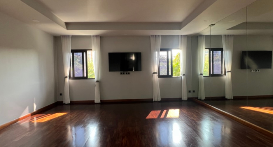 For rent そして for sale 5 ベッドルーム house in Pak Kret, Nonthaburi