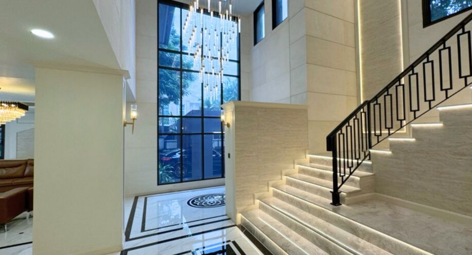 For rent そして for sale 5 ベッドルーム house in Pak Kret, Nonthaburi