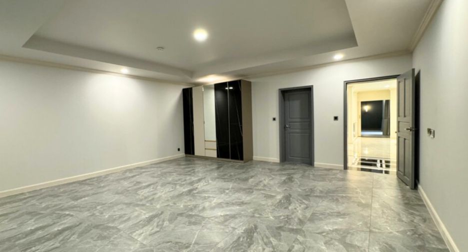 For rent そして for sale 5 ベッドルーム house in Pak Kret, Nonthaburi