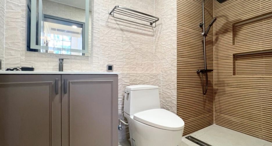 For rent そして for sale 5 ベッドルーム house in Pak Kret, Nonthaburi