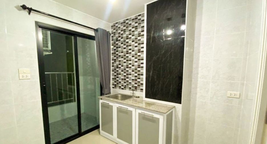 出售 1 卧室 公寓 在 Phan Thong, Chon Buri