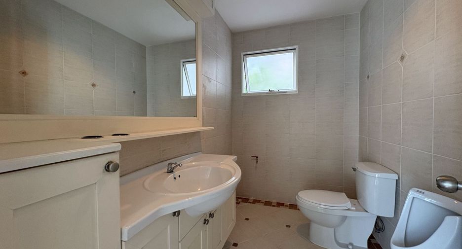 For sale 3 bedrooms house in Prawet, Bangkok