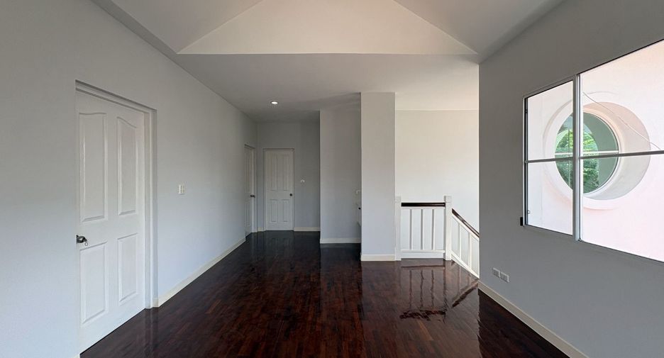 For sale 3 bedrooms house in Prawet, Bangkok