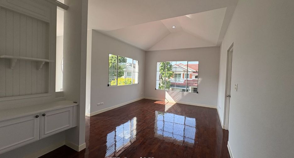 For sale 3 bedrooms house in Prawet, Bangkok