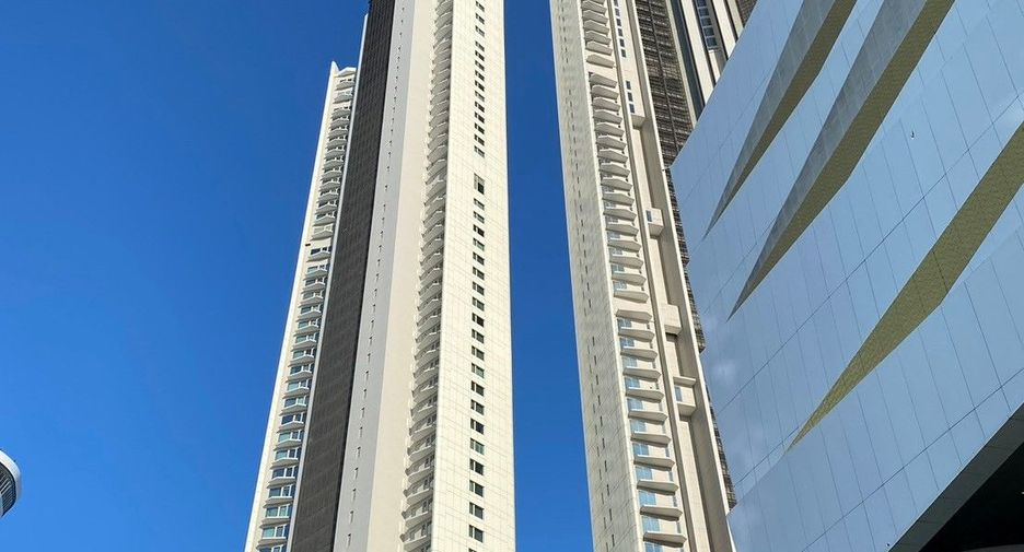 À vendre 4 chambres condo à Khlong San, Bangkok
