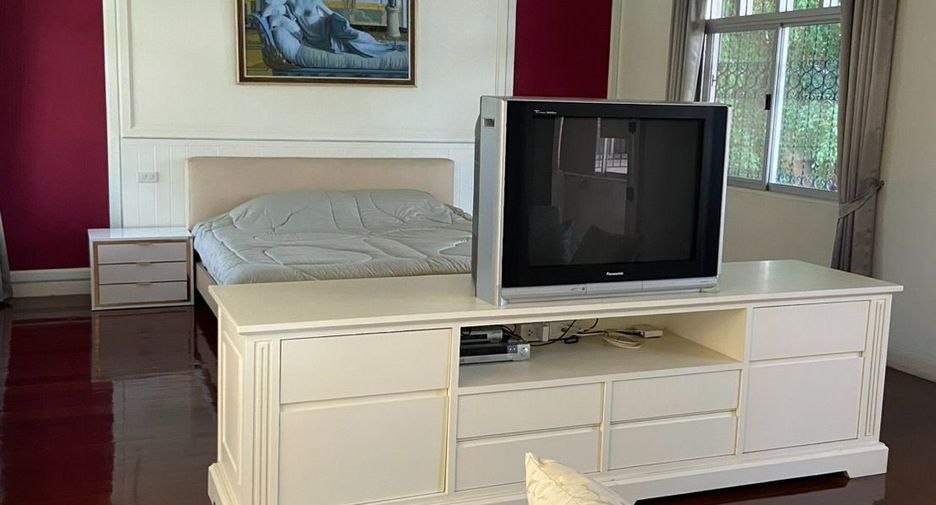 For rent 3 bedrooms house in Pak Kret, Nonthaburi