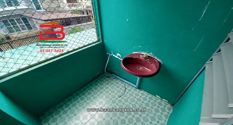 For sale 55 bedrooms apartment in Bang Khen, Bangkok