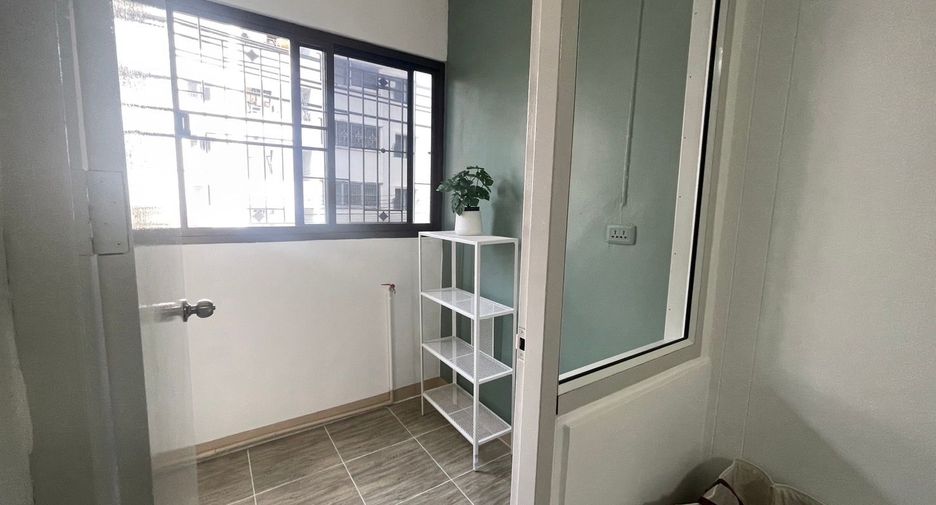 For sale 2 bedrooms condo in Sai Mai, Bangkok