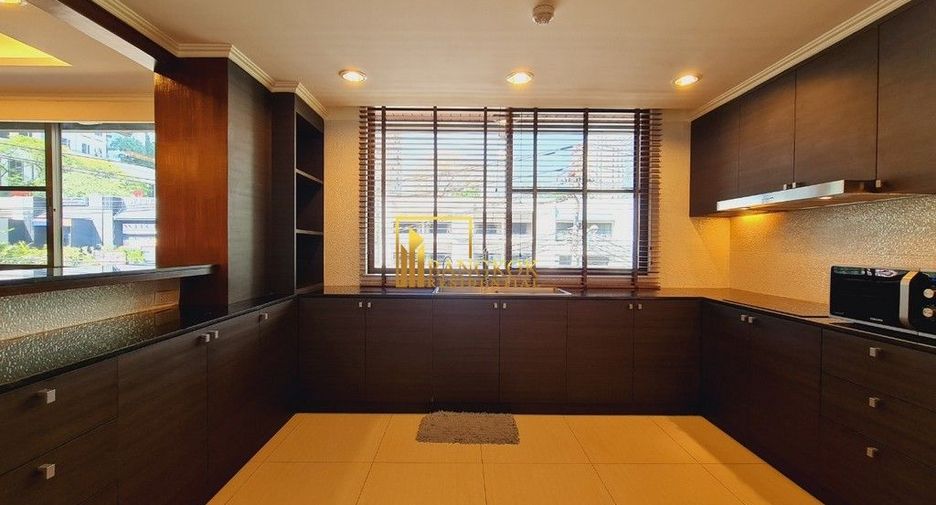 Apartment zur Miete mit 3 Zimmer in Pathum Wan, Bangkok