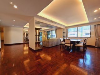 For rent 3 bedrooms apartment in Pathum Wan, Bangkok