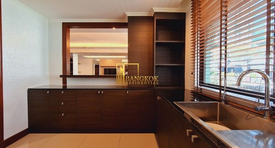 Apartment zur Miete mit 3 Zimmer in Pathum Wan, Bangkok