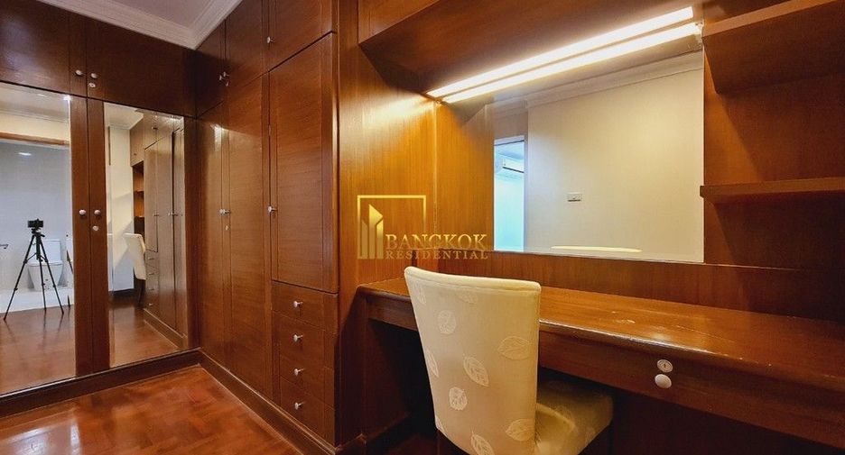 Apartment zur Miete mit 3 Zimmer in Pathum Wan, Bangkok