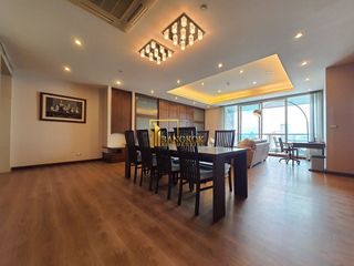 À louer 3 chambres condo à Sathon, Bangkok