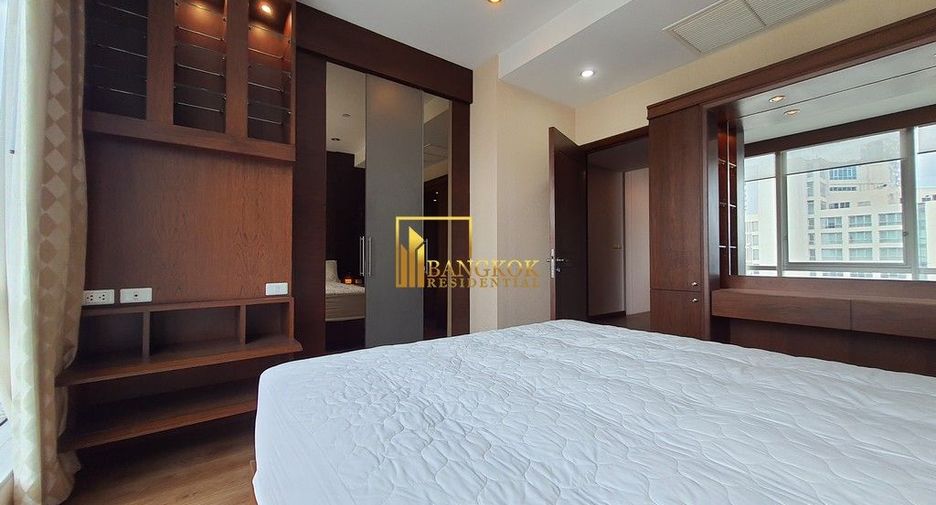 À louer 3 chambres condo à Sathon, Bangkok