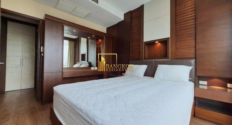 À louer 3 chambres condo à Sathon, Bangkok