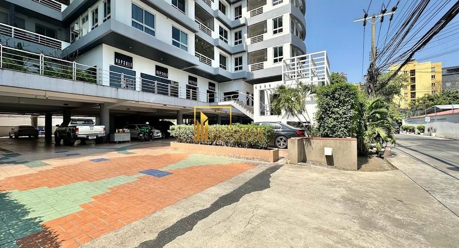 出租 4 卧室 公寓 在 Khlong Toei, 曼谷