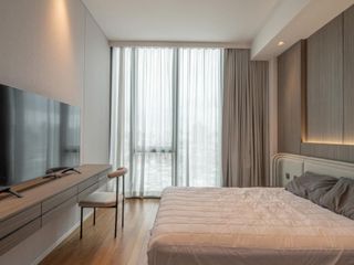 For rent 2 bedrooms condo in Khlong San, Bangkok