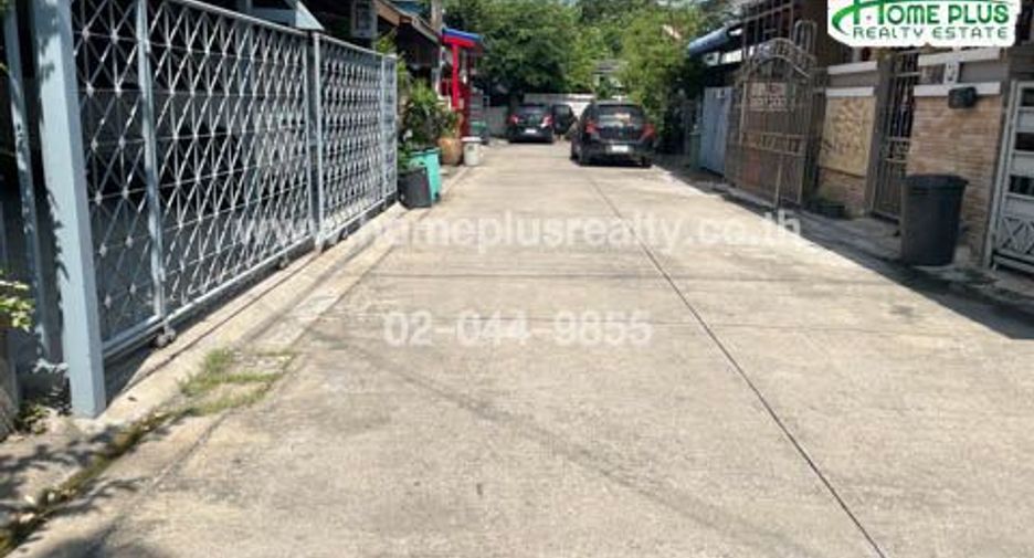 Reihenhaus zum Kauf mit 2 Zimmer in Khan Na Yao, Bangkok