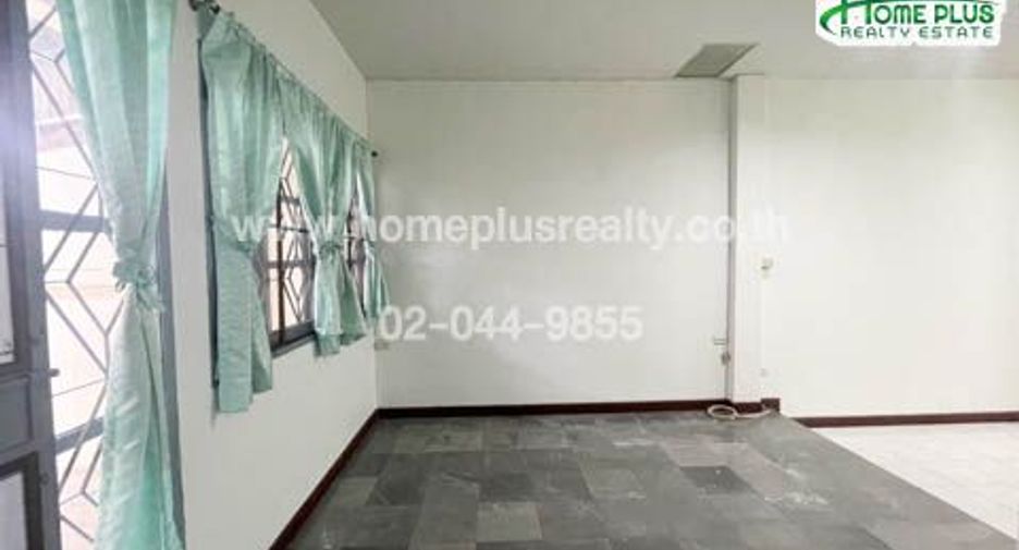 Reihenhaus zum Kauf mit 2 Zimmer in Khan Na Yao, Bangkok