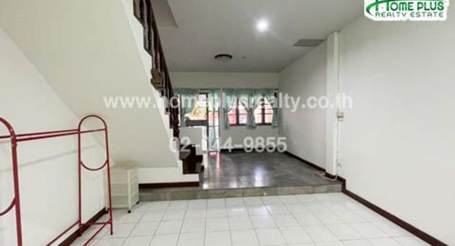 Reihenhaus zum Kauf mit 2 Zimmer in Khan Na Yao, Bangkok
