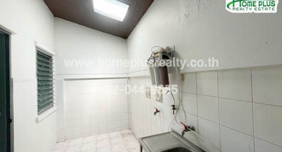 Reihenhaus zum Kauf mit 2 Zimmer in Khan Na Yao, Bangkok