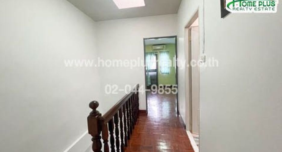 Reihenhaus zum Kauf mit 2 Zimmer in Khan Na Yao, Bangkok