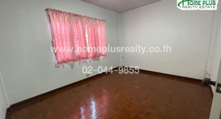 Reihenhaus zum Kauf mit 2 Zimmer in Khan Na Yao, Bangkok