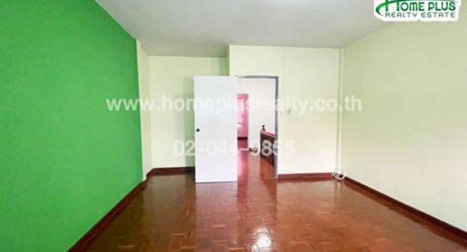 Reihenhaus zum Kauf mit 2 Zimmer in Khan Na Yao, Bangkok