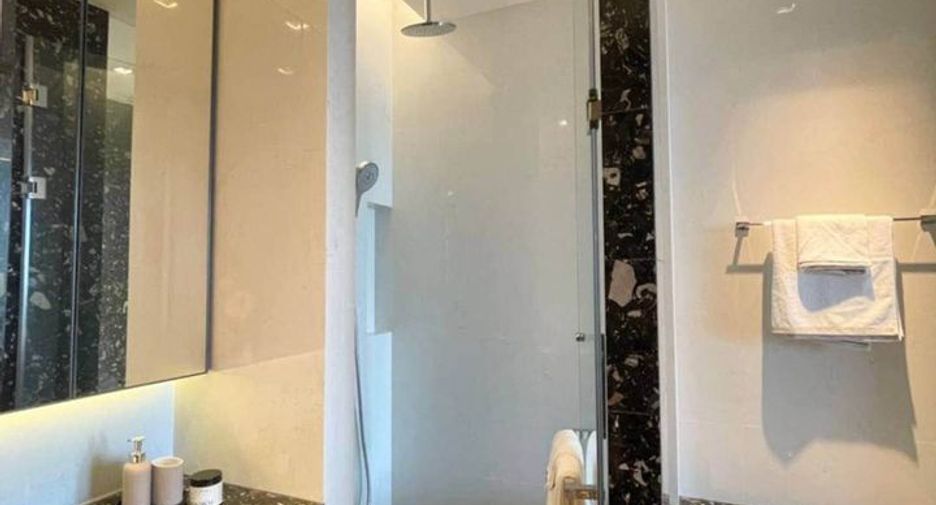 Wohnung zur Miete und zum Kauf mit 1 Zimmer in Khlong Toei, Bangkok